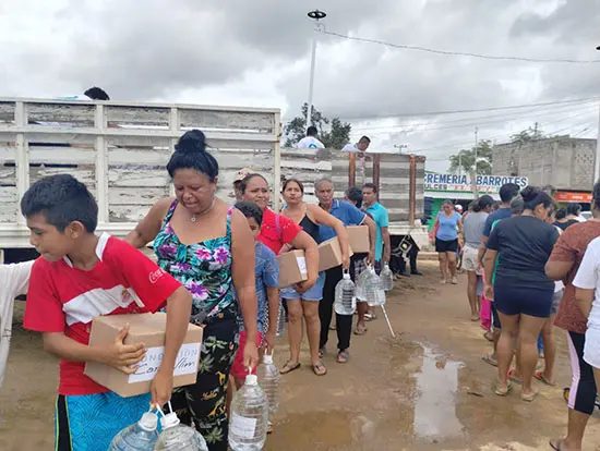 The Carlos Slim Foundation and TELMEX deliver 13 Tons of humanitarian aid in Acapulco, for the benefit of 22,000 people.