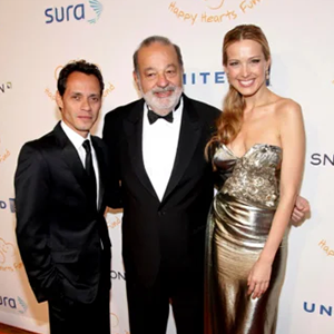 El Ing. Carlos Slim se unió a la iniciativa del Fondo Corazones Felices (Happy Hearts Fund) para reconstruir escuelas en Veracruz, México.