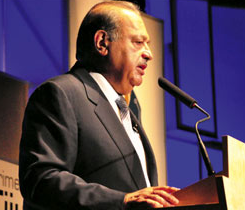 El Ing. Carlos Slim Helú participó con la Conferencia “Filantropía en México”, en el Primer Encuentro Tijuana Innovadora 2010, que se realizó del 7 al 21 de octubre en esta ciudad.